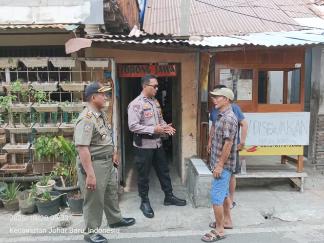 
					Bhabinkamtibmas Kampung Rawa Pererat Silaturahmi Lewat Sambang Humanis ke Warga RT 04/06