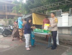 Bhabinkamtibmas Kebon Melati Sambangi RW 17 Sampaikan Imbauan, Warga Antusias Beli Beras SPHP