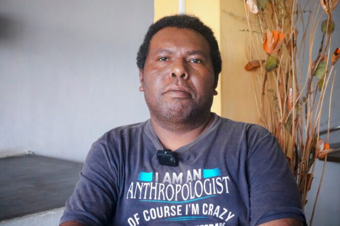 
					Akademisi Uncen, Apner Krei: Satgas Ops Damai Cartenz Hadirkan Harapan Baru untuk Papua yang Aman dan Bermartabat