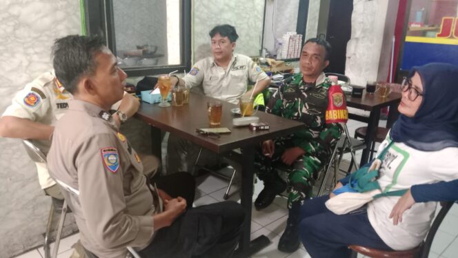 
					Tiga Pilar Kebon Melati Lakukan Sambang Tomas RW 05 Imbau Anak-Anak Remaja Tidak Narkoba dan Tawuran