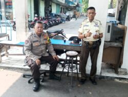 Arahan Kepada Satpam” Oleh Bhabinkamtibmas Karang Anyar di Ruko 55