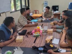 Bhabinkamtibmas Petojo Utara Hadiri Rapat Evaluasi Keamanan Wilayah, Perkuat Sinergi dan Kepedulian Bersama