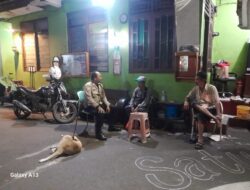 Bhabinkamtibmas Kelurahan Gambir Ajak Warga RW 04 Perkuat Keamanan Lingkungan Lewat Sambang Satkamling