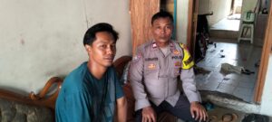 Bhabinkamtibmas Cideng Aiptu Suyanto Sambang Ketua RT, Sampaikan Pesan Kamtibmas dan Imbauan Waspada Kredit Ilegal