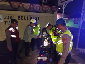 Polsek Cikarang Pusat Gelar Operasi Kejahatan Jalanan, Amankan Satu Motor Tanpa Dokumen