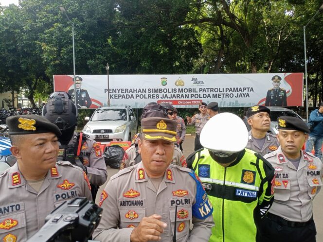 
					Ciptakan Rasa Aman, Polda Metro Jaya Gelar Patroli Skala Besar Sore Ini