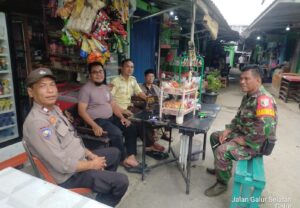 Polisi dan TNI Bersinergi Sambang Pasar Gembrong, Awasi Keamanan dan Renovasi