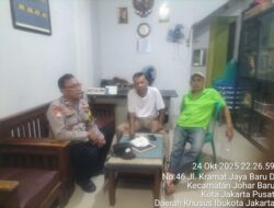Aiptu Sunarto Bhabinkamtibmas Johar Baru Sambang RW 02, Warga Diimbau Waspada dan Parkir Aman