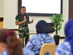 Danrem 052/Wkr Brigjen TNI Faizal Rizal Bekali Laskar Merah Putih dengan Wawasan Kebangsaan dan Isu Strategis Global