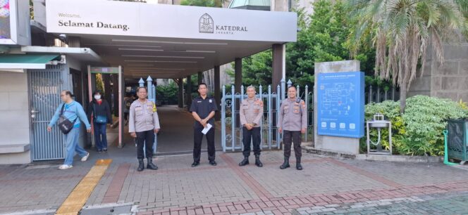 
					Pengamanan Misa Minggu di Gereja Katedral, Pastikan Keamanan