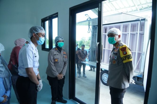 
					Kapolres Metro Bekasi Cek Kesiapan Operasional Dapur SPPG Cibatu, Pastikan Standar Kesehatan dan Keamanan Pangan