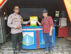 Polsek Johar Baru Gelar Gerakan Pangan Murah Tahap 2 di Kampung Rawa
