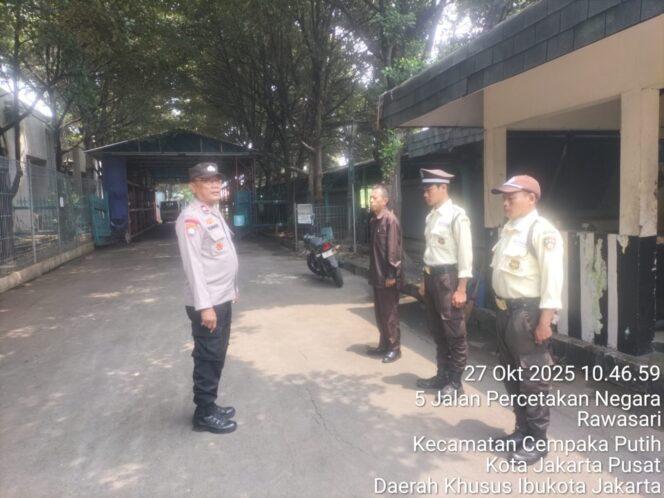 
					Bhabinkamtibmas Johar Baru Lakukan Cooling System dan Patroli Kamtibmas di Gedung PNRI