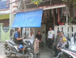 Dekatkan Diri ke Warga, Bhabinkamtibmas Kampung Rawa Aktif Sambang Door to Door