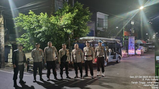 
					Patroli Cipta Kondisi Polsek Johar Baru, Antisipasi Gangguan Kamtibmas di Wilayah