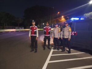 Polisi Berjaga di Kemayoran Saat Pagi Buta, Antisipasi Aksi Tawuran dan Curanmor