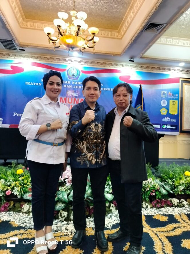 
					Kun Wardana Terpilih Secara Aklamasi Pimpin Ikatan Penulis dan Jurnalis Indonesia (IPJI) 2025–2030