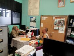 Bhabinkamtibmas Kelurahan Gambir Koordinasi dengan SMAN 4 Jakarta Terkait Sosialisasi Penerimaan Anggota Polri T.A. 2026