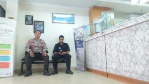 Unit Sabhara Sambangi Money Changer, Ingatkan Satpam Perkuat Pengawasan Parkir Konsumen