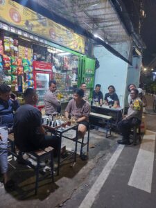 Silaturahmi Malam Hari, Polisi dan Warga Bahas Situasi Kamtibmas di Utan Panjang