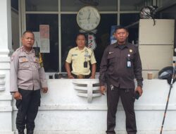 Sambangi Kantor Pos Indonesia, Bhabinkamtibmas Ingatkan SATPAM Dalam Cara Bertindak