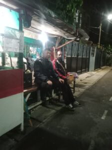 Poskamling Jadi Garda Terdepan, Bhabinkamtibmas Tanah Tinggi Imbau Petugas Satkamling Aktif Cegah Kejahatan