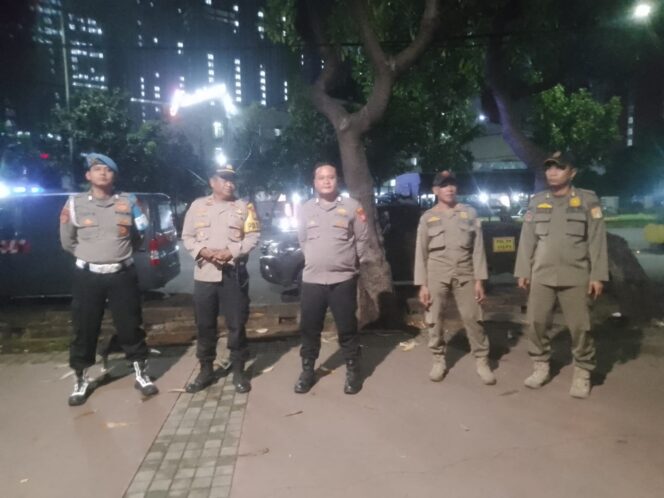 
					Jaga Jakarta, Polsek Kemayoran Gelar Patroli Tiga Pilar Antisipasi Tawuran dan Balap Liar