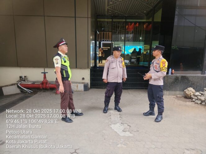 
					Polsek Metro Gambir Amankan Aset Vital PT PELNI, Jaga Stabilitas dan Rasa Aman di Tengah Proses Persidangan