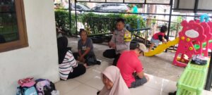 Bhabinkamtibmas Kelurahan Cideng Ajak Ibu-Ibu Warga RW 06 Wujudkan Lingkungan Aman dan Nyaman