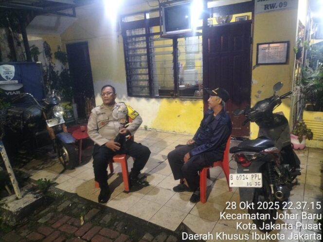 
					Patroli Dialogis dan Sambang ke Poskamling RW 09 Serta Coolling System di Johar Baru