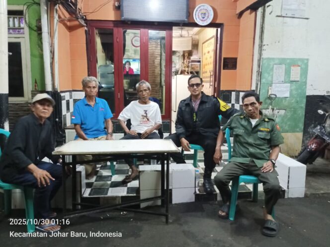 
					Kunjungan dan Sambang Bhabinkamtibmas Kampung Rawa di Pos Kamling RW01