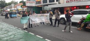 Polsek Metro Menteng Amankan Aksi Unras di Kantor DPP Partai NasDem