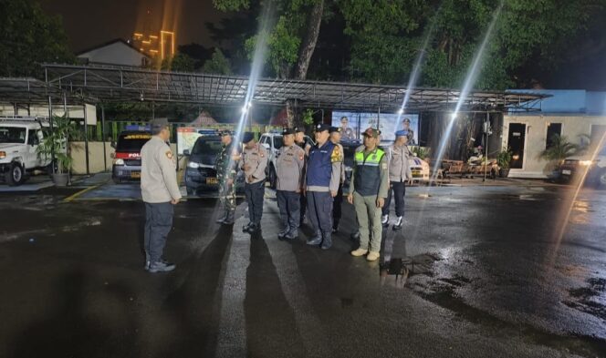 
					Sinergi TNI–Polri dan Pemda, Wujudkan Menteng Aman dan Nyaman Dengan Gelar Apel Cipkon