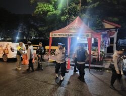 Patroli Tiga Pilar Menteng Cegah Gangguan Kamtibmas di Perbatasan Menteng Tenggulun