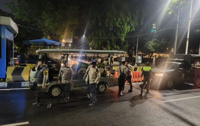 
					Tiga Pilar Menteng Turun ke Jalan Teuku Umar Jaga Keamanan malam