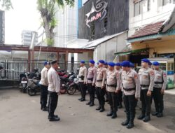 Polsek Sawah Besar Kerahkan Lima Perwiranya Untuk Pengamanan Aksi Unjuk Rasa di Wilayah Gambir