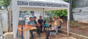 Polsek Metro Gambir Laksanakan Pengamanan Aksi Unjuk Rasa di Kantor DKPP, Situasi Berjalan Aman dan Kondusif