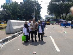 Pasca Aksi Unjuk Rasa Guru di Monas Selatan, Polisi dan Petugas Gabungan Bergerak Cepat Pulihkan Situasi — Jakarta Kembali Kondusif