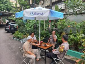 Polisi Sambangi Ketua RW dan Warga di Rusun RW 01 Kebon Kacang