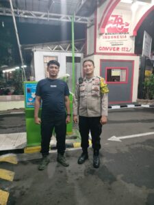 Jaga Jakarta, Bhabinkamtibmas Kebon Kosong Ajak Warga Perkuat Sistem One Gate di Lingkungan Rusun