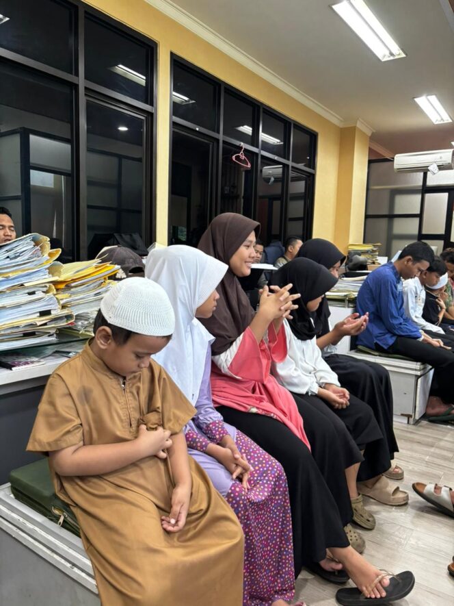 
					Satreskrim Polres Metro Jakpus Gelar Pengajian dan Santunan Anak Yatim