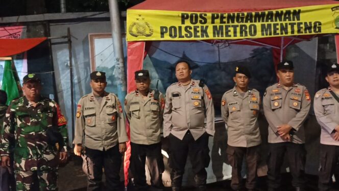 
					Jaga Jakarta Aman, Polsek Menteng Bersama Tiga Pilar Gencarkan Patroli Malam Di Kwitang Kalipasir