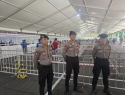 Polri Bantu Pengamanan Kegiatan Penukaran Tiket Konser Blackpink di Plaza Tenggara Senayan