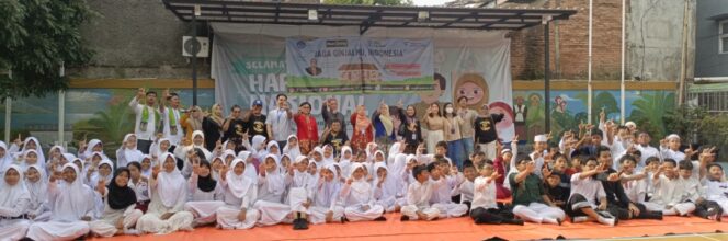 
					Jaga Ginjal Indonesia Memberikan Edukasi ginjal sejak dini kepada murid-murid sekolah dasar khususnya SDN 03 Cikoko, Pancoran Jakarta Selatan
