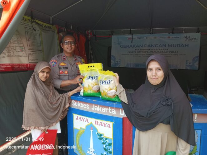 
					Polsek Johar Baru Gelar Gerakan Pangan Murah Tahap 3, Ringankan Beban Ekonomi Warga Kampung Rawa