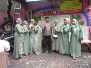 Sambang Warga RW 06, Bhabinkamtibmas Galur Ajak Warga Jaga Lingkungan Aman