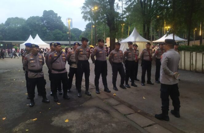 
					Polsek Metro Menteng Kawal Ketat Konser Blackpink di GBK Senayan