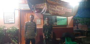 Patroli Strong Point Polsek Metro Gambir di Pos RW 009 Duri Pulo, Antisipasi Tawuran Warga