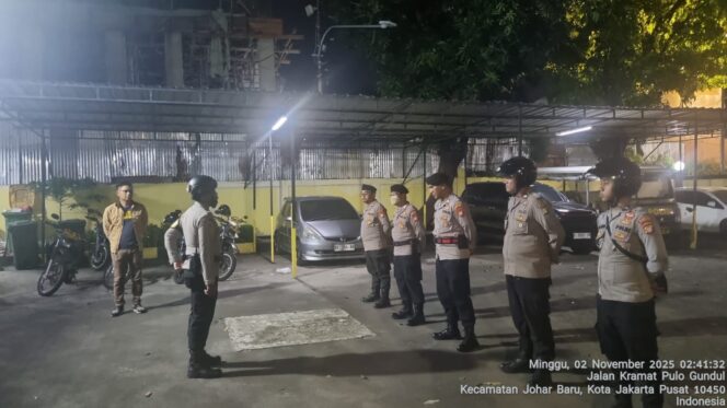 
					Panit 1 Opsnal Reskrim Pimpin Apel Patroli Cipta Kondisi Antisipasi Guantibmas di Wilayah Hukum Polsek Johar Baru