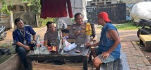 Bhabinkamtibmas Kelurahan Rawasari Jalin Silaturahmi dengan Warga, Ajak Bersama Jaga Kamtibmas